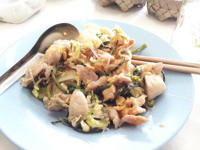 สุกี้แห้งฉับๆ
