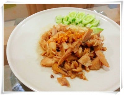 ไก่ย่างคั่วซีอิ้ว