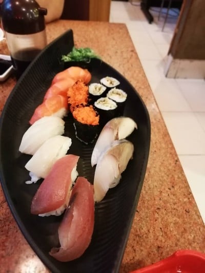 Shimi Shabu (ชิมิ ชาบู) -