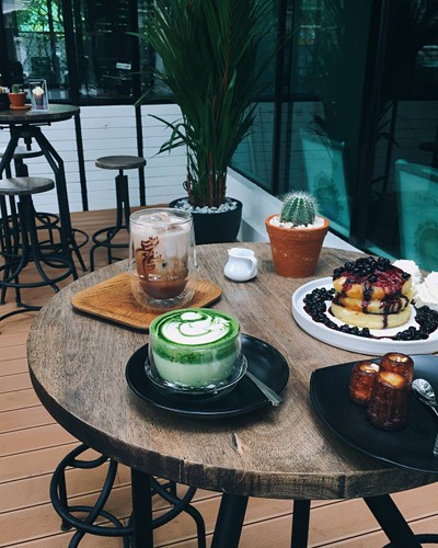 อาหาร หรือ เครื่องดื่ม