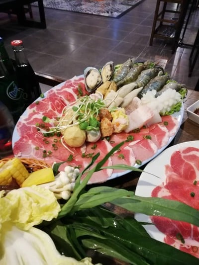 อาหาร หรือ เครื่องดื่ม