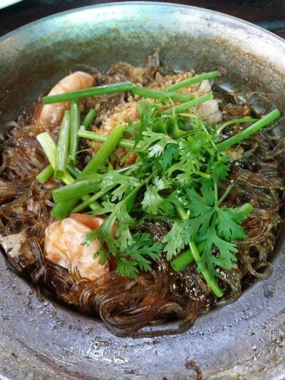 กุ้งอบวุ้นเส้น