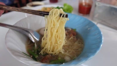 ทิพย์โอชา ก๋วยเตี๋ยว หมู-เนื้อ คูเมือง ทิพย์โอชา ก๋วยเตี๋ยว หมู-เนื้อ คูเมือง