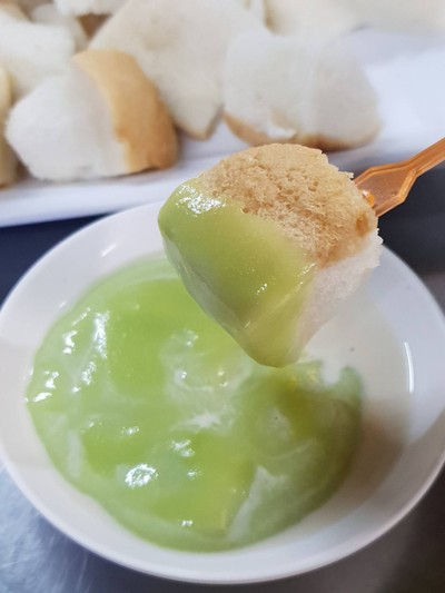 ขนมปังสังขยา