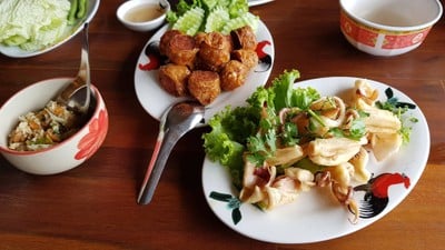 ริมเขื่อน มินิ สมุทรสงคราม  แม่กลอง