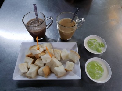 อาหาร หรือ เครื่องดื่ม