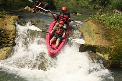 บรรยากาศ ล่องแก่งภูเกาะ