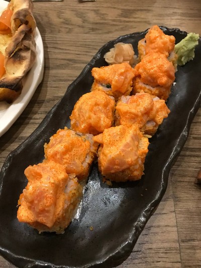 Spicy Salmon Roll