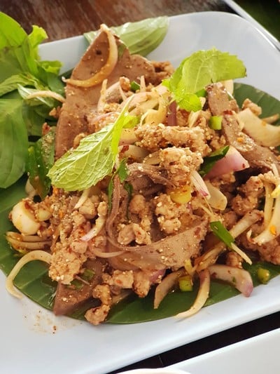 ส้มตำครกเหล็ก