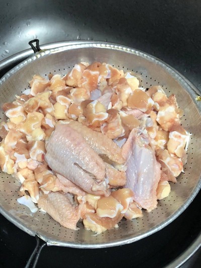 วิธีทำ เอ็นไก่ ปีกไก่ทอด วิธีทำ เอ็นไก่ ปีกไก่ทอด