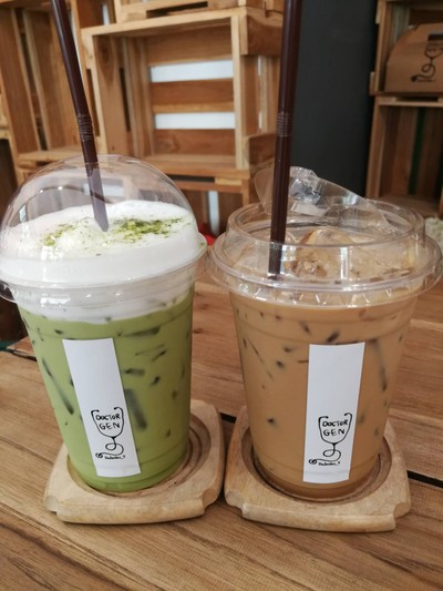 อาหาร หรือ เครื่องดื่ม