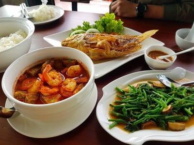At Tree Resort & Restaurant
