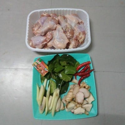 วิธีทำ ต้มยำน่องไก่