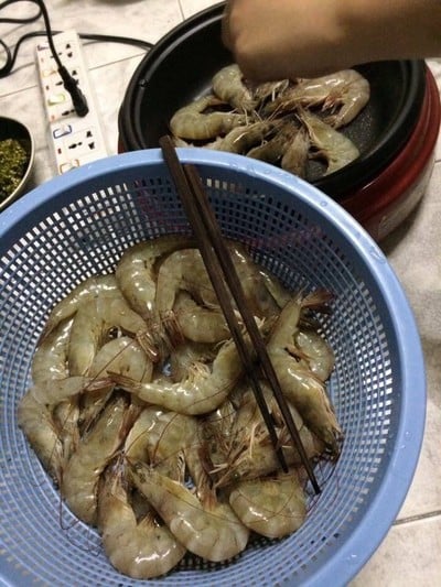 วิธีทำ กุ้งแชบ๊วยอบเกลือ