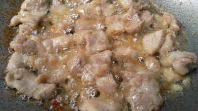 วิธีทำ หมูทอดกระเทียมเจียวหอม วิธีทำ หมูทอดกระเทียมเจียวหอม