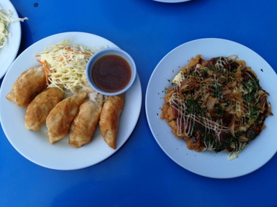 อาหาร หรือ เครื่องดื่ม