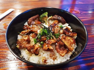 หม่าล่า หวานเย็น มทส. ประตู 4