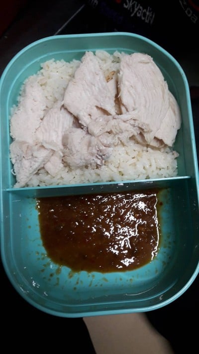 ข้าวมันไก่หม้อหุงข้าว