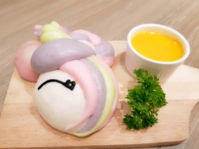 Unicorn bun