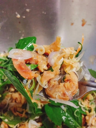 พล่ากุ้งแห้งสูตรคุณพ่อ พล่ากุ้งแห้งสูตรคุณพ่อ