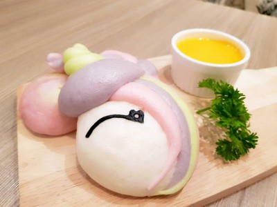 Unicorn bun