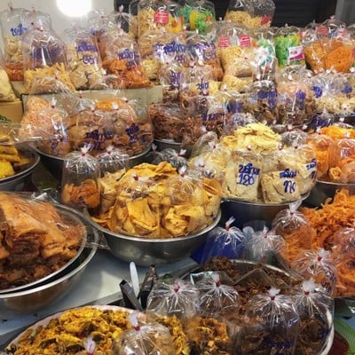 ข้าวหลามตลาดหนองมน