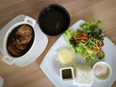 ข้าวหน้าหมูชาชู