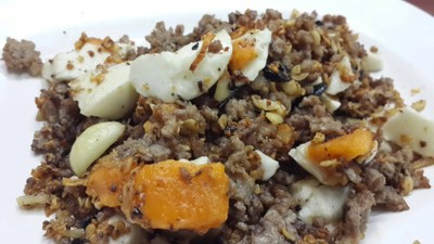 หมูสับผัดหนำเลียบไข่เค็ม