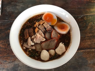 ก๋วยเตี๋ยวต้มยำไข่ (คอวัง) สูตรโบราณ (Egg Tomyum Noodle) ก๋วยเตี๋ยวต้มยำไข่ (คอวัง) สูตรโบราณ (Egg Tomyum Noodle)