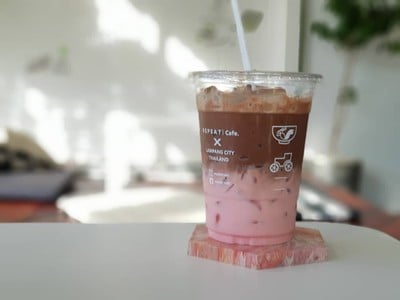 อาหาร หรือ เครื่องดื่ม