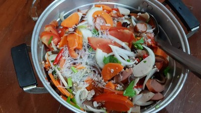 วิธีทำ ยำวุ้นเส้น 7 สหาย วิธีทำ ยำวุ้นเส้น 7 สหาย