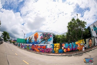 บรรยากาศ Street Art ร้อยเอ็ด