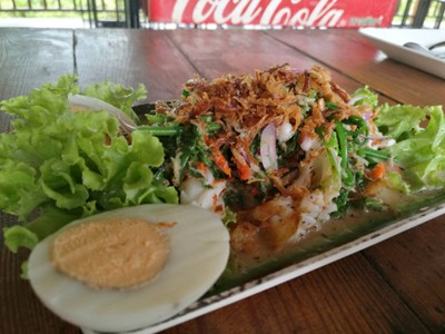 อาหาร หรือ เครื่องดื่ม