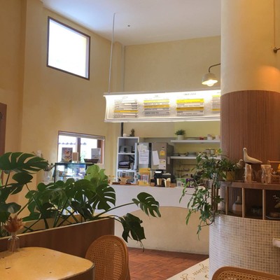 บรรยากาศ Yellow Spoon เอกมัย