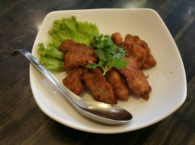หมูย่างผัดกะปิ