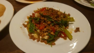 กระเพราหมูสับ