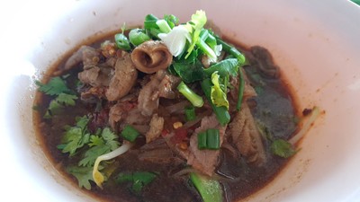 น้องเบียร์ ก๋วยเตี๋ยวเรือ