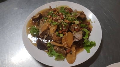 ยำไหหลำหมู เกาเหลาแห้งหมู