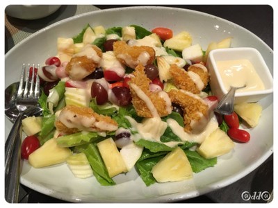 สลัดกุ้งทอด