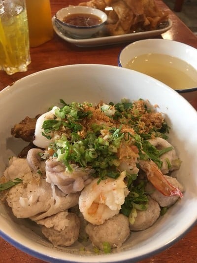เมนูของร้าน โอชาม ข้าวต้มแห้ง เอกมัย