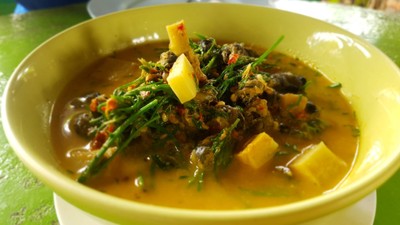 แกงคั่วหอยขม 80 บาท