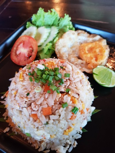 ข้าวผัดหมูสับ + ไข่ดาว