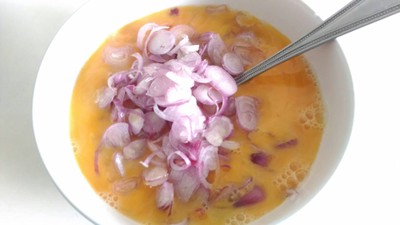 วิธีทำ ไข่เจียวหอมแดง วิธีทำ ไข่เจียวหอมแดง