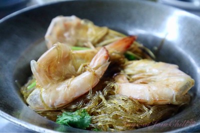 กุ้งอบวุ้นเส้น