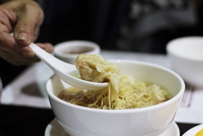 บะหมี่เกี๊ยวเส้นเทพ!