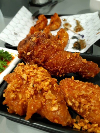 อาหาร หรือ เครื่องดื่ม
