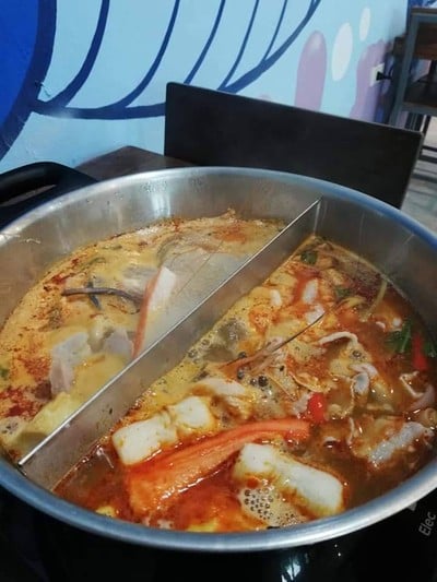 ปลาวาฬ ใจดี อุบล