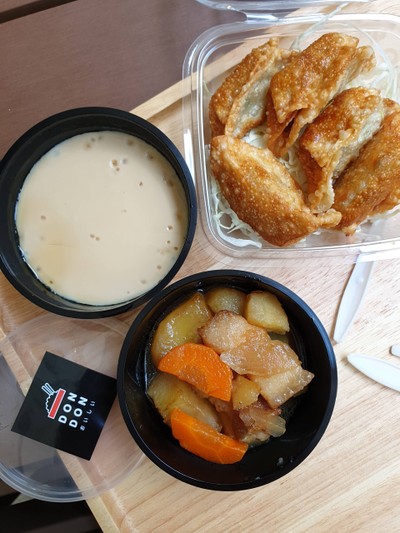 อาหาร หรือ เครื่องดื่ม