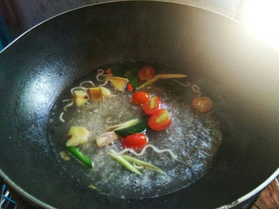 วิธีทำ ต้มยำกุ้งอบเส้นมาม่า วิธีทำ ต้มยำกุ้งอบเส้นมาม่า