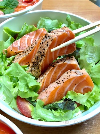 เมนูของร้าน ร้านปลาสีส้ม เจริญราษฎร์